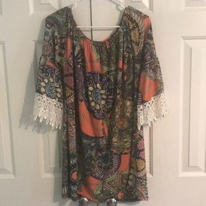 Women’s L/XL half sleeve lace tunic